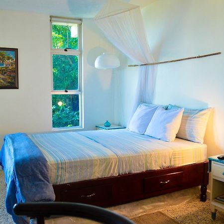 Moonlight Beach Studio @Montego Bay Club Екстер'єр фото