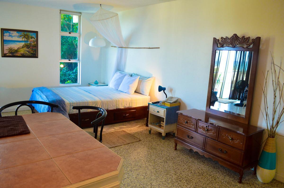 Moonlight Beach Studio @Montego Bay Club Екстер'єр фото